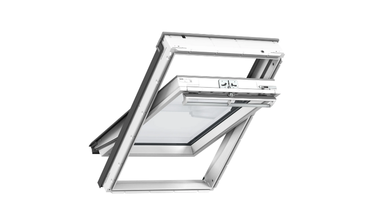 Weißes Dachfenster, geöffnet, Kunststoffrahmen